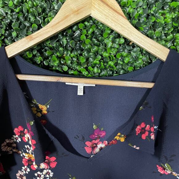 Skies are Blue, Plus Size Floral Print Cold Shoulder Blouse, Women's Size 2XL - Picture 3 of 7